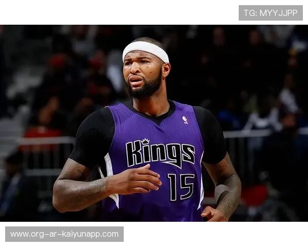 勇士队官方宣布考辛斯将伤愈复出，考辛斯在勇士场均得分