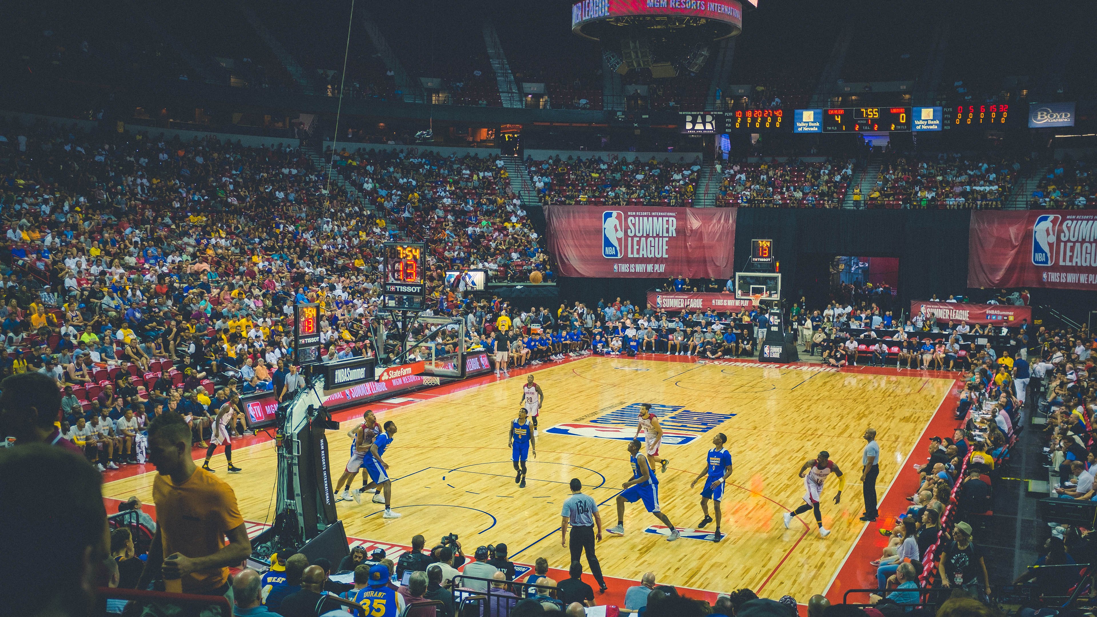 卡斯帕·科尔博泳池内外均实现突破，卡斯帕尔职业